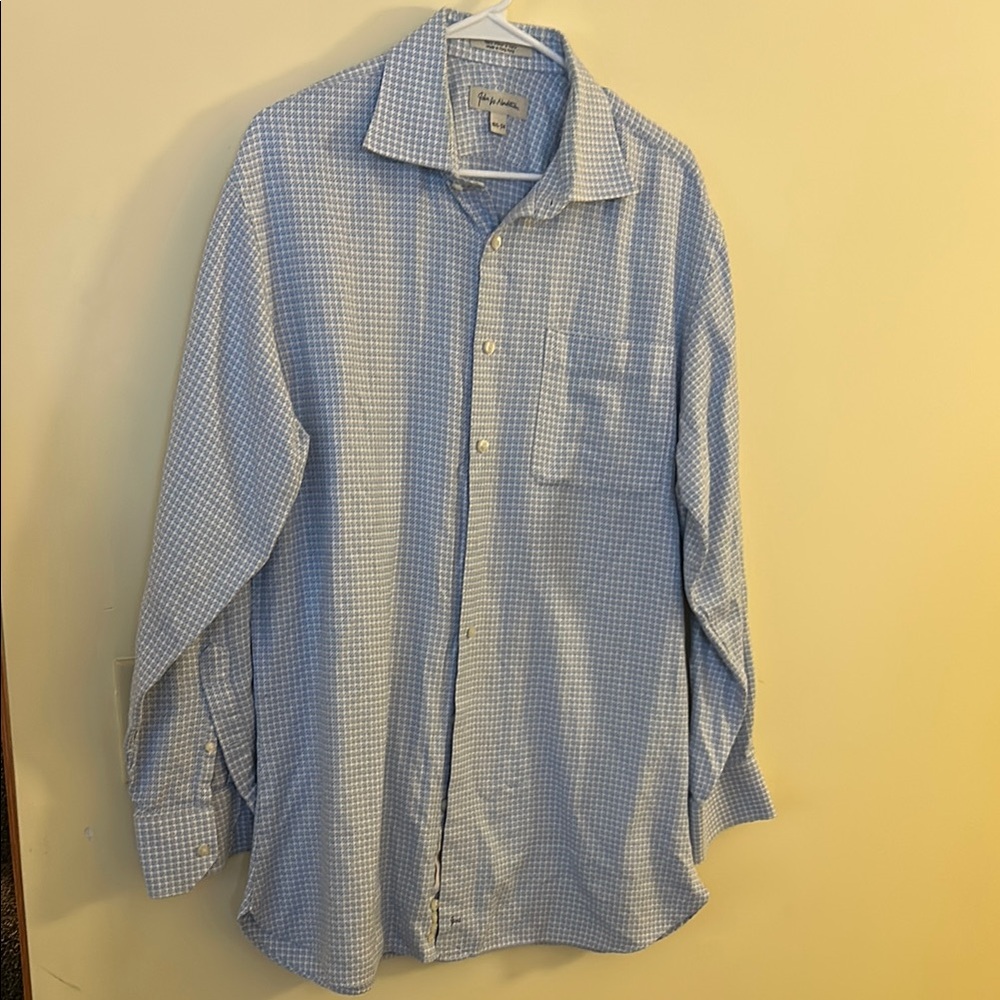 John W. Nordstrom Men's Dress Blue Collared  Shirt 👔 🤍🩵 16 1/2 • 34 Very Soft!